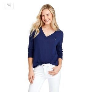 Vineyard Vines Women's Navy V-Neck Sweater